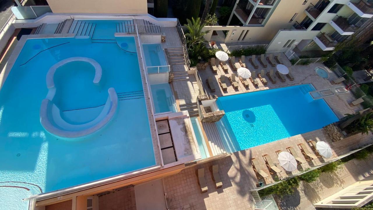 Penthouse Vue Mer Avec Rooftop,Jacuzzi,Et Parking Prive Antibes Luaran gambar